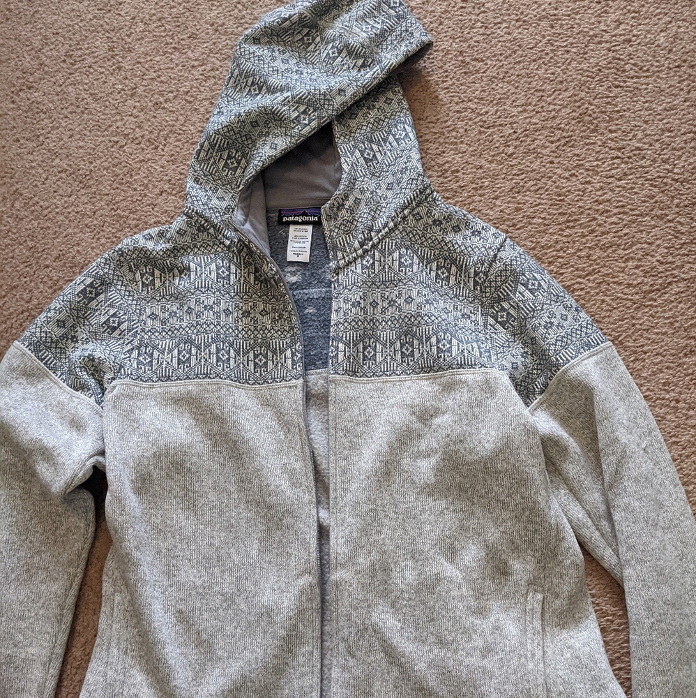 Patagonia gray zip up sweater
